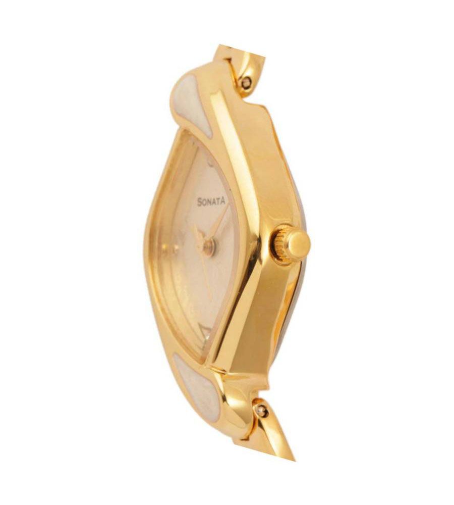 Sonata Orignal Gold Color Watch | BLUMAINDIA